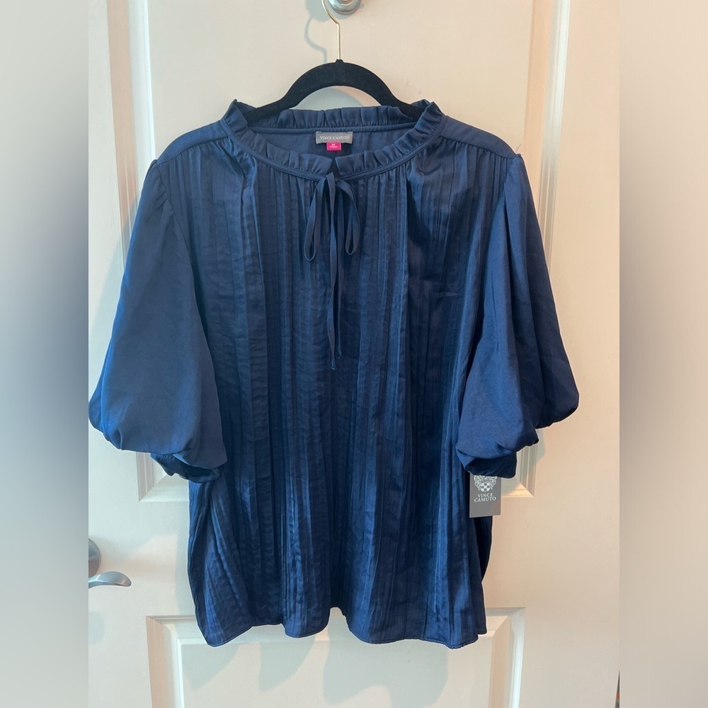 Vince Camuto Pleated Puff Sleeve Rumple Blue Blouse - Picture 3 of 16